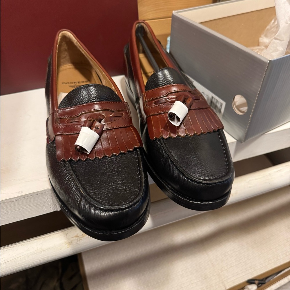Dockers Men's Black and Brown Leather Loafers